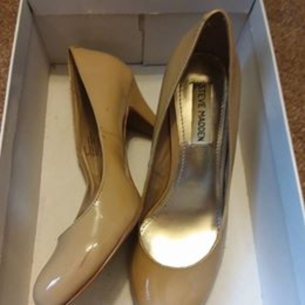 Steve Madden Ulltra Blush Heels, Size 7